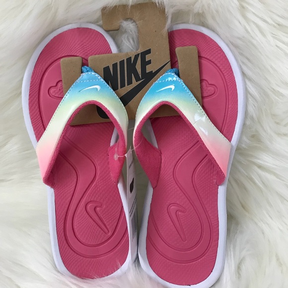 nike ladies slippers